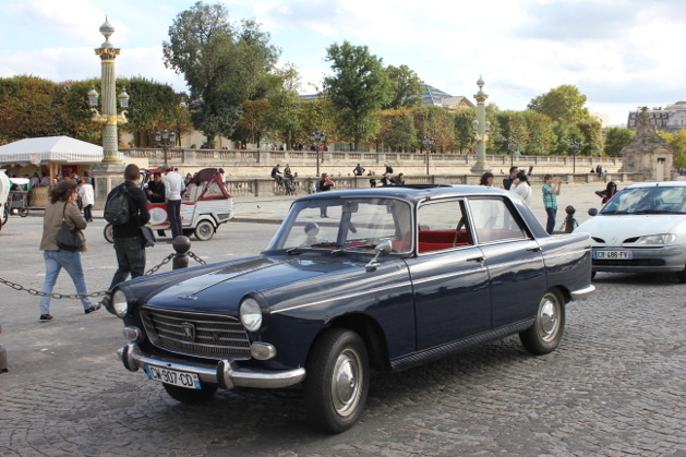 Paris Authentic Car Tours Paris Authentic Car Tours