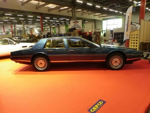 Aston Martin Lagonda V8