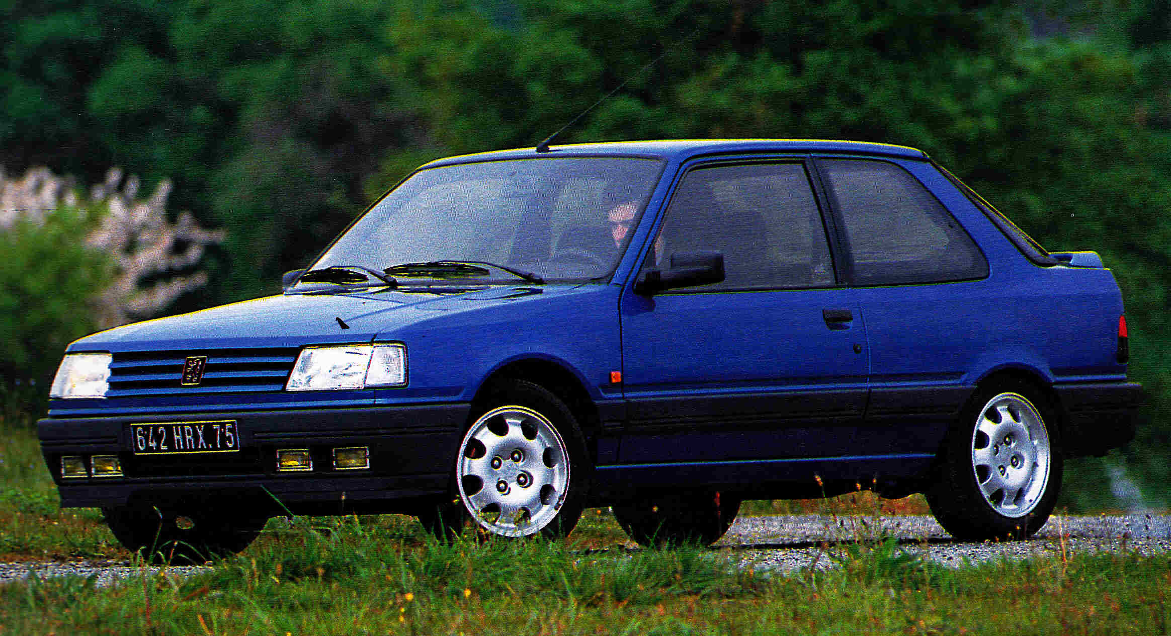 un-essai-de-la-peugeot-309-gti-16-en-1990