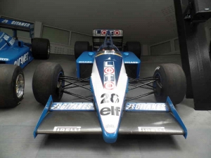 Ligier JS27