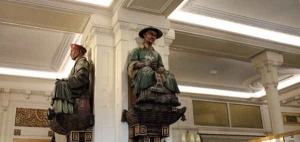 Les statuettes des deux magots