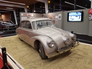 Tatra 87