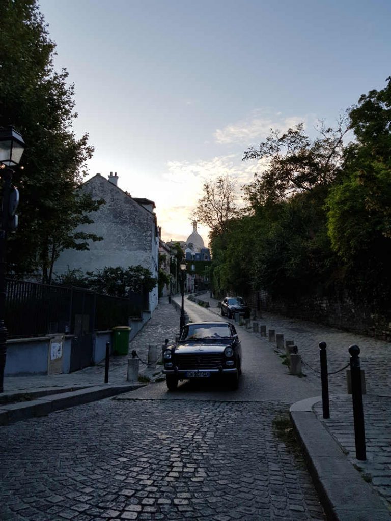 Peugeot 404 Montmartre