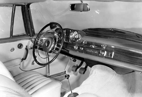 mercedes w111 interieur