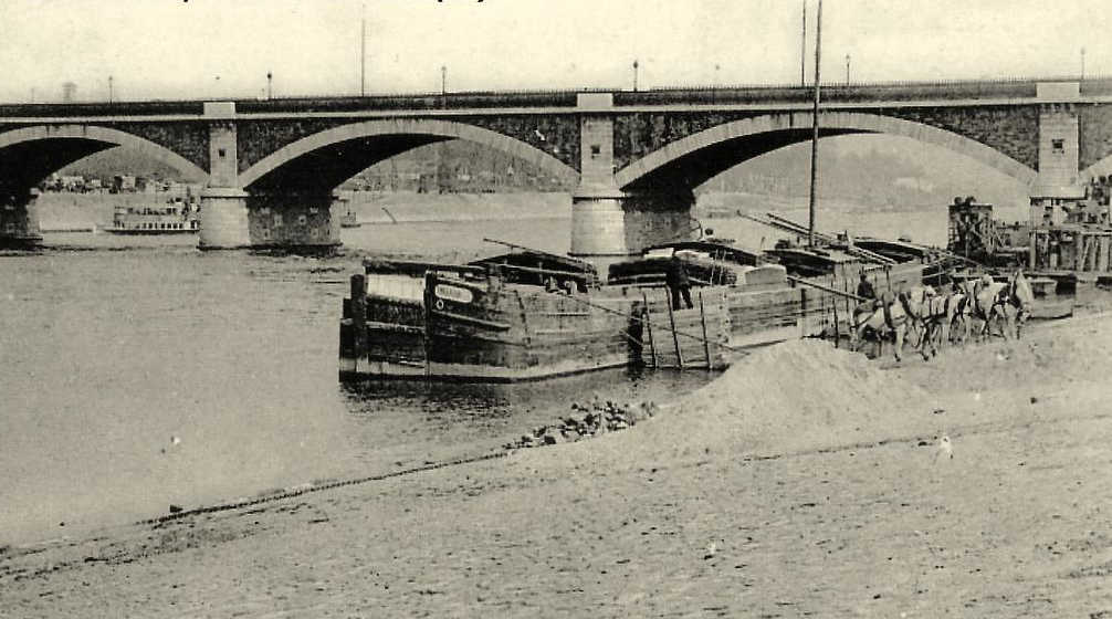 Pont National Paris