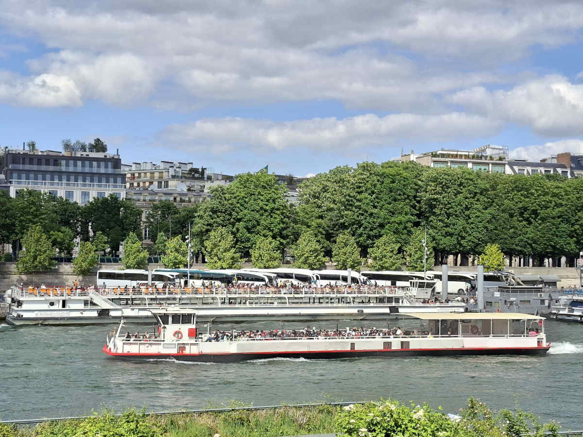 Paris bateau mouche