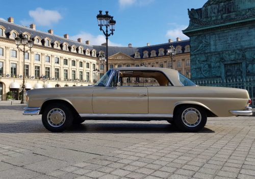 Mercedes 280se coupe visiter paris